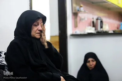 دیدار مسئولان استانی با خانواده شهید رضا صیادی