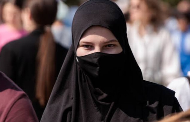 Le Danemark veut interdire le hijab dans les écoles et les universités