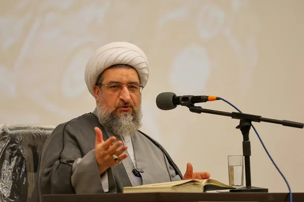 تجدید بیعت فرماندهان نیروهای مسلح با امام جمعه تبریز