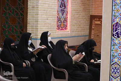 قرائت دعای ندبه در بنای مقدس مهدیه بزرگ شیراز‎‎