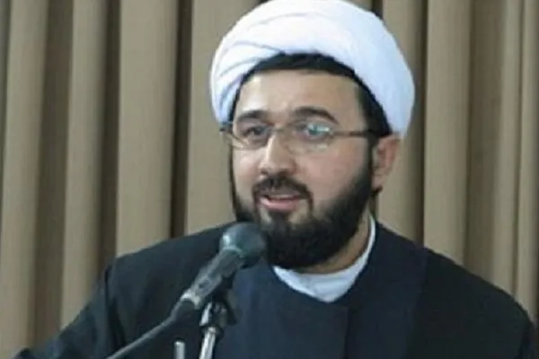 فقدان خطاب «ایها العرب» در قرآن نشانگر هویت فراقومی اسلام است