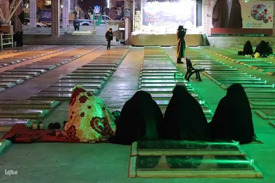 مراسم شب قدر در گلزار شهدای وادی رحمت تبریز