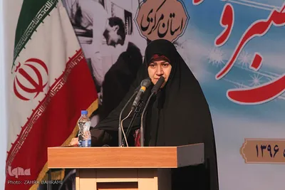 زهرا فرجی، مدیرکل دفتر امور بانوان و خانواده استانداری مرکزی