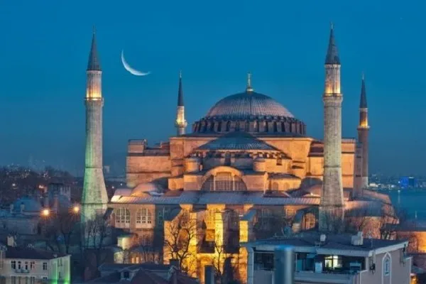 Ayasofya'nın ibadete açılması kararı Danıştay'da
