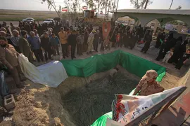 جابه‌جایی مزار شهید جواد رضایی در کازرون