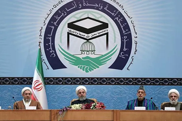 الرئيس روحاني: وحدة العالم الاسلامي يجب أن تكون استراتيجية لنا
