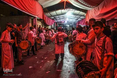 دلدادگی عزاداران حسینی در خمینی‌شهر اصفهان‎