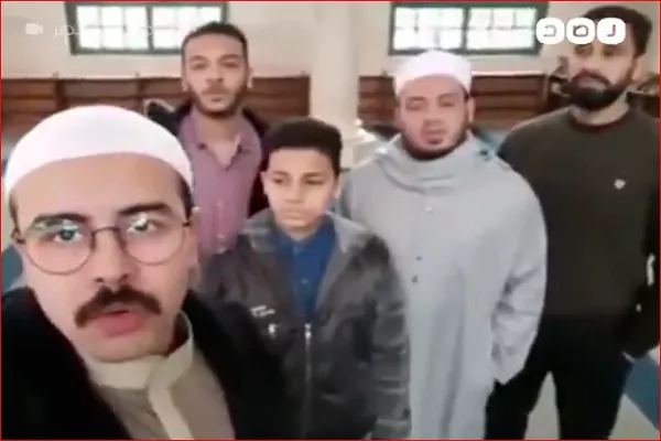 فیلم | تلاوت پنج برادر مصری از سوره فرقان