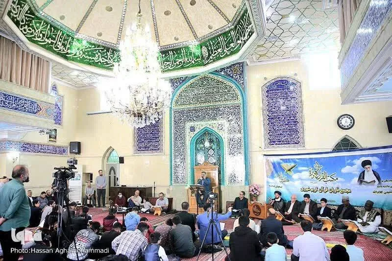 برگزاری مراسم احیای قرآنی شب نیمه‌شعبان در مسجد صدوق