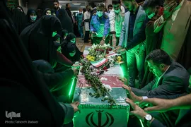 آیین وداع با پیکر شهید دفاع مقدس در بیمارستان نجمیه