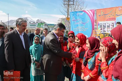 آیین استقبال از مسافران نوروزی در اراک