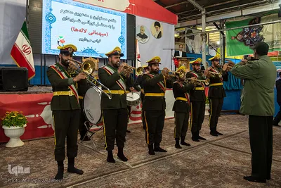 مراسم گلباران و عطرافشانی مزار مطهر شهدا در اصفهان