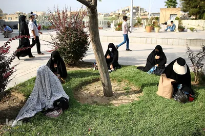 مراسم دعای عرفه در گلستان شهدای اصفهان