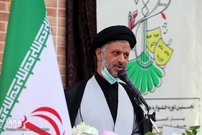 آیین  افتتاح  دبیرخانه  دائمی چهار  فصل جشنواره  طوبی در  نی ریز فارس