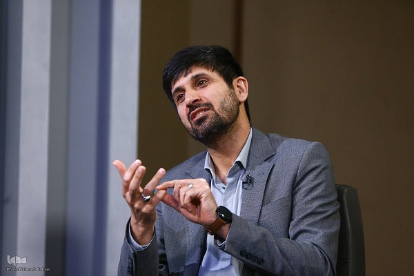 هنوز آماده نیست//////آماده انتشار برای صبح شنبه 13 تیر////// «امام شهید»؛ احیاگر کتابت قرآن و پاسدار میراث ایرانی-اسلامی +صوت