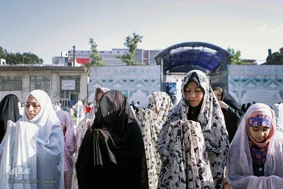 نماز عید سعید فطر در جوار حرم حضرت امام زاده حسن (ع)
