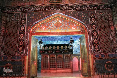 احیای شب بیست و یکم ماه مبارک رمضان در امامزاده سیدجعفر محمد(ع) یزد
