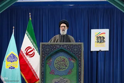 اقامه نماز عید فطر در مصلای اصفهان