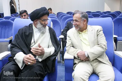 حجت‌الاسلام والمسلمین سیدمحمدنبی موسوی‌فرد‏، نماینده ولی فقیه در خوزستان و دکتر محمد بیستونی، مدیرعامل مؤسسه تفسیر جوان 