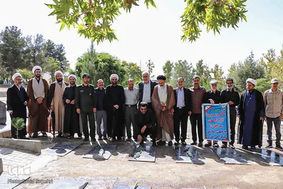 غبارروبی از مزار شهدا به مناسبت بازگشت آزادگان سرافراز به وطن