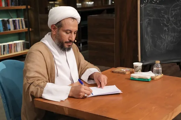 از چرایی حکومت دینی تا تأثیر عملکرد مسئولان در دین‌گریزی مردم