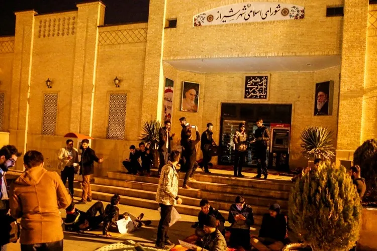دانشجویان شیراز كارتن‌خواب شدند