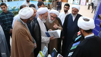 ششمین دوره عمامه گذاری و تکریم حفاظ قرآن مدرسه علمیه دارالسلام تهران