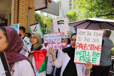 تجمع پرشور دانشگاهیان علوم پزشکی شیراز در محکومیت جنایات رژیم صهیونیستی‎