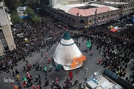 عزاداری عاشورا در چهارراه گلوبندک