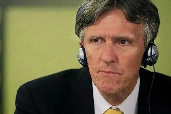 American Author Names Israel ‘Main Problem’ in Middle East