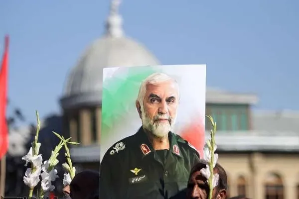 شهید همدانی هیچگاه از جهاد و ایثار دست نکشید