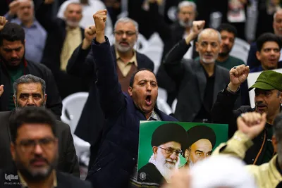 مراسم چهلم شهدای حوادث دی‌ماه در گلستان شهدای اصفهان