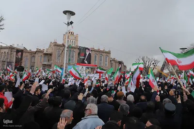 بیعت مردم تبریز با سومین رهبر انقلاب اسلامی