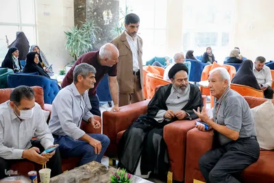 دیدار صمیمی سرپرست حجاج ایرانی با زائران کشورمان در مکه مکرمه