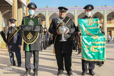 آیین تعویض پرچم گنبد آستان مقدس احمدی و محمدی شاهچراغ(ع)‎‎