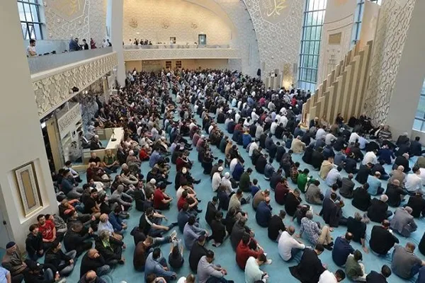 بلاغ كاذب يتسبب بإخلاء مسجد في ألمانيا