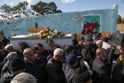تشییع پیکر دو جانباز دفاع مقدس در اصفهان