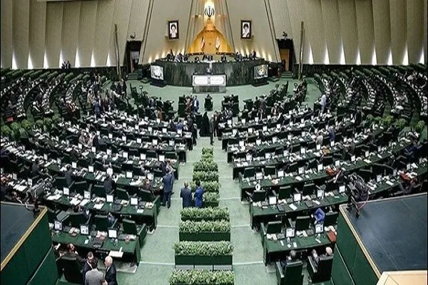 اولین روز بررسی جزئیات لایحه بودجه ۱۴۰۲ پایان یافت
