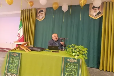 شست حضوری و وبیناری «وظایف کنشگران اجتماعی در بستر حوادث اخیر» که با همکاری جهاد دانشگاهی مازندران در مدرسه علمیه الزهرا(س) ساری
