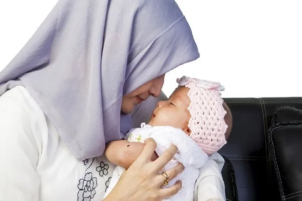 İslam açısından anne sütü ile beslenmenin önemi