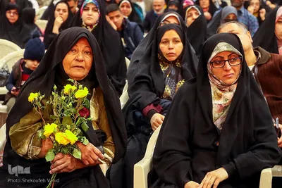 مراسم تحویل سال نو درگلستان شهدای اصفهان