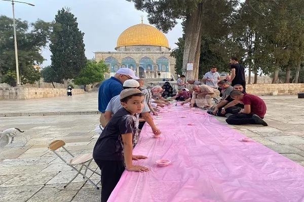 نشاط صبحگاهی نمازگزاران فلسطینی در مسجد الاقصی + عکس