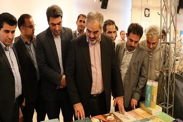 وجود دو هزار عنوان کتاب در نمایشگاه کتاب کُردی در سنندج
