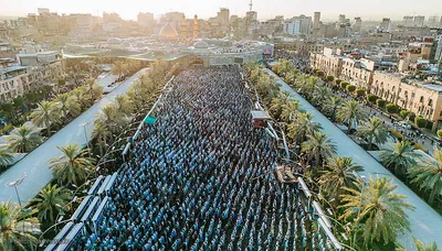 مراسم نماز عید قربان در جوار حرم امام حسین و برادرش عباس (ع)