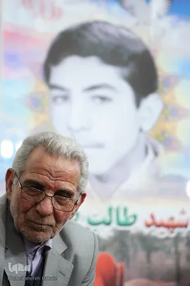 دیدار نمایندگان جامعه قرآنی با خانواده شهید طالب طاهری