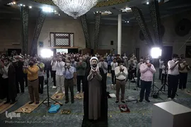 اقامه نماز عید سعید «فطر» به امامت حجت‌الاسلام والمسلمین مصطفی رستمی، رئیس نهاد نمایندگی مقام معظم رهبری در دانشگاه ها در مسجد دانشگاه تهران
