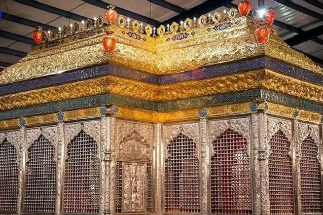 इमामैन अस्करीयैन (अ.स)की ज़रीह सामर्रा में पंहुच गई