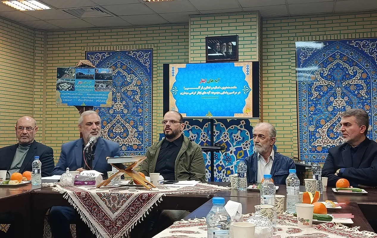 ضرورت تقویت جریان همخوانی قرآن و تولید سرود‌های حماسی