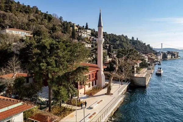 Vaniköy Cami ibadete açıldı