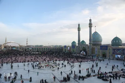 مسجد مقدس جمکران در شب نیمه شعبان